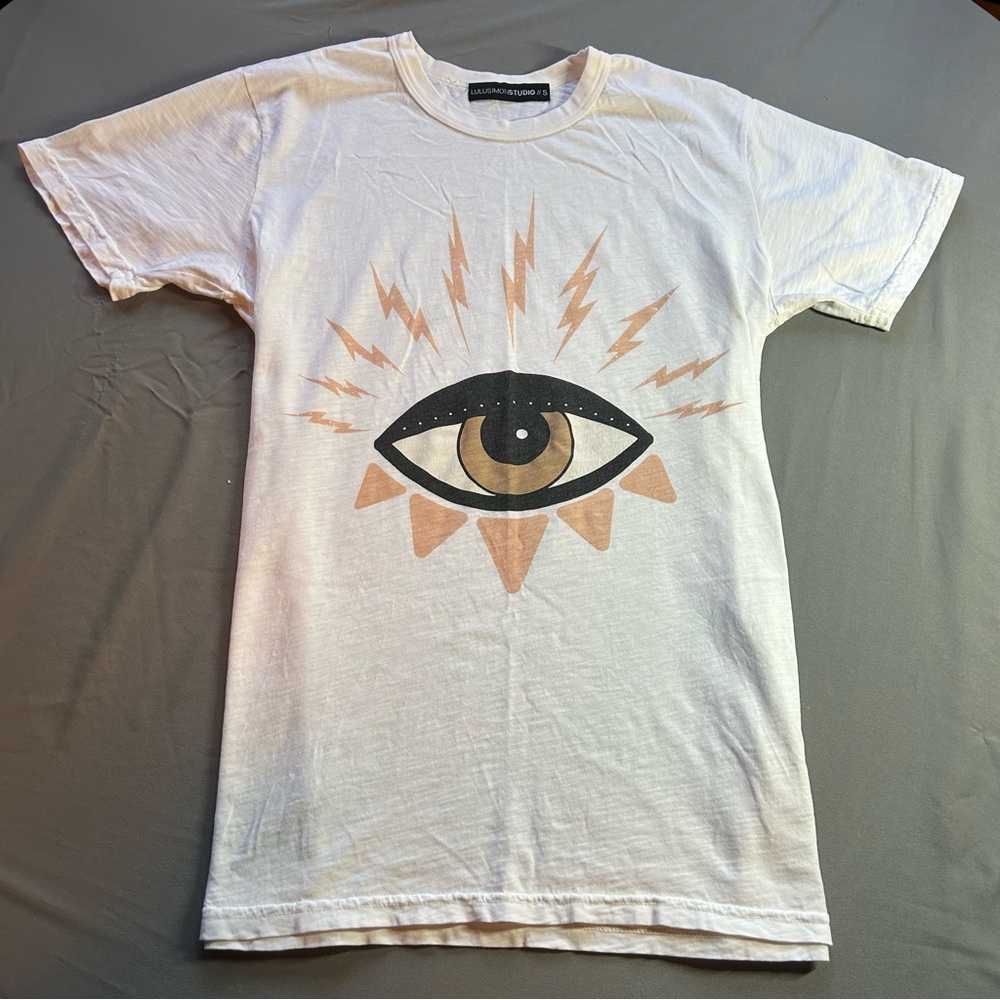 LuluSimon Studio Women's Small Oversized Eye Short Sleeve Shirt
